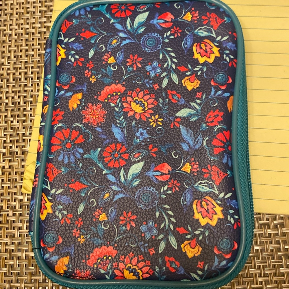 Pioneer woman crochet hooks with case